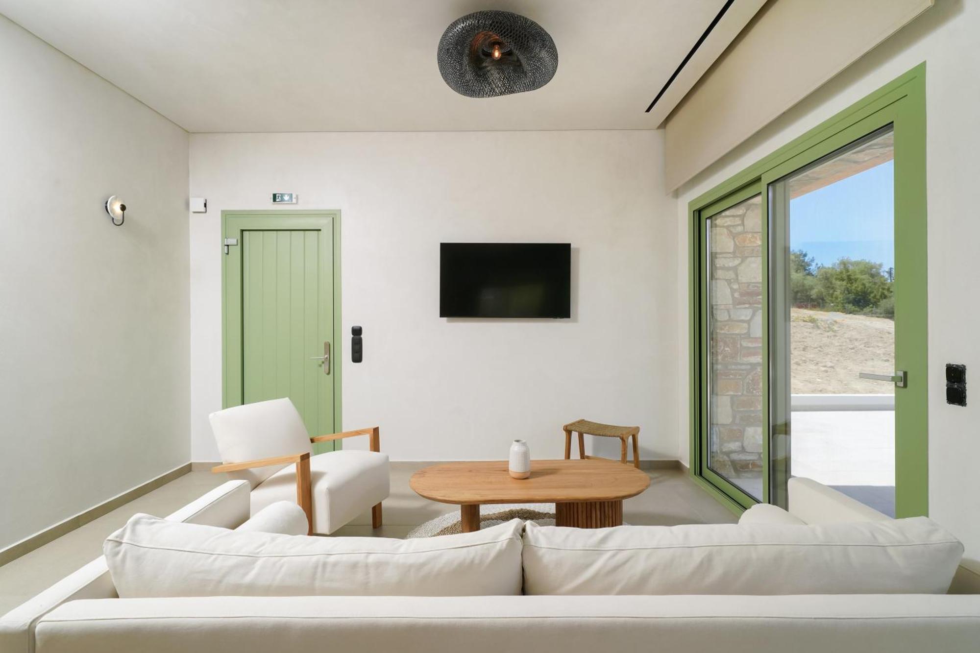 Villa Nomas With Private Pool